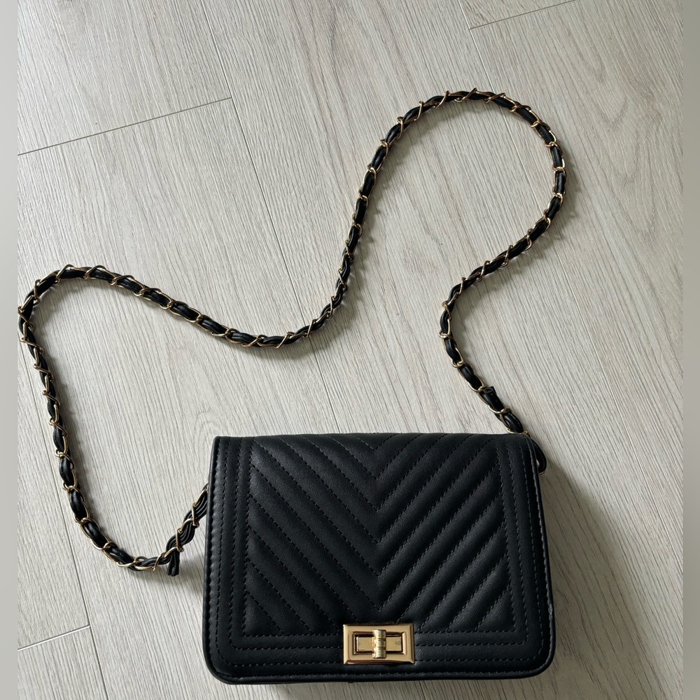 Women’s black Purse
